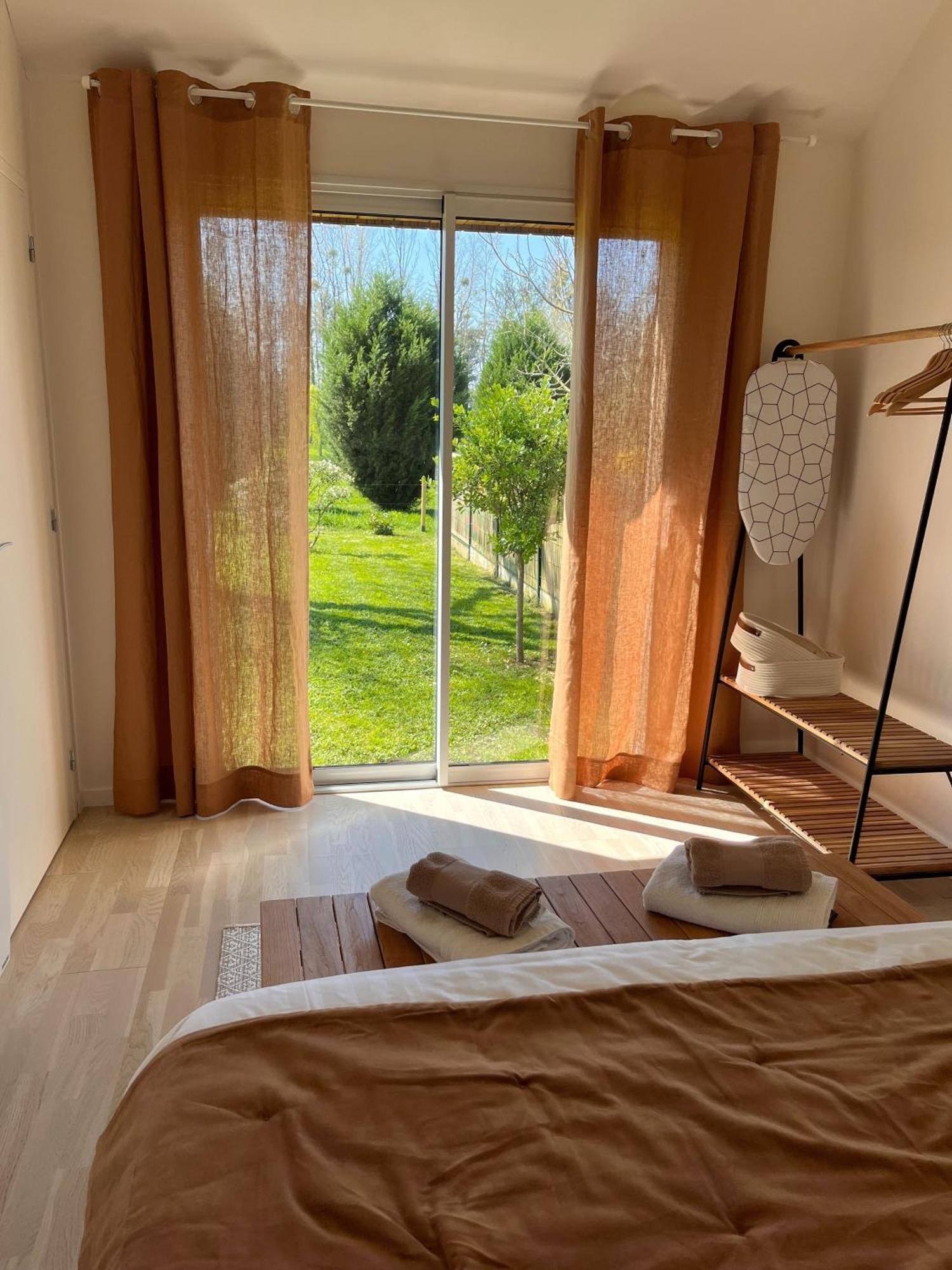 Bed and Breakfast La Sellerie Romagne  Экстерьер фото