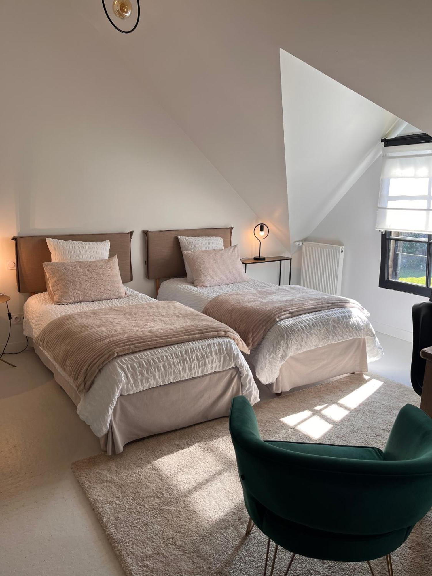 Bed and Breakfast La Sellerie Romagne  Экстерьер фото